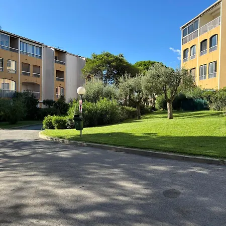 Apartament Bel T2 - Lagon Bleu - Piscine Fréjus